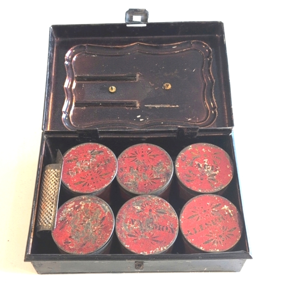 Victorian Era Traveling Spice Tins Set With Grater. Late 1800s To Early 1900s